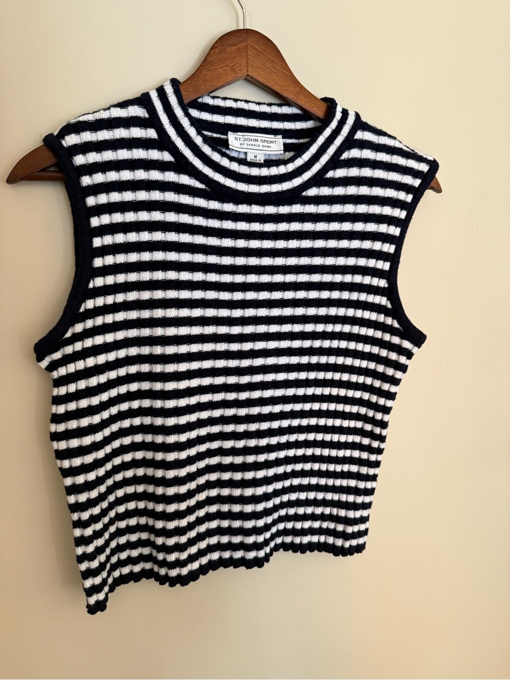 St. John Sport Navy and White Knit Striped Ribbed Sleeveless Top